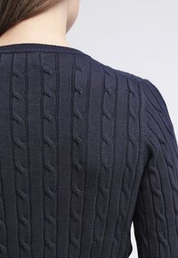 GANT Sweter