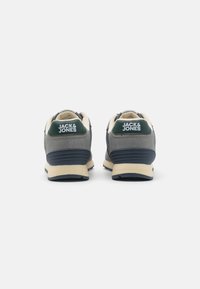 Jack & Jones JFWSPIRIT RUNNER - Sportbačiai - night owl