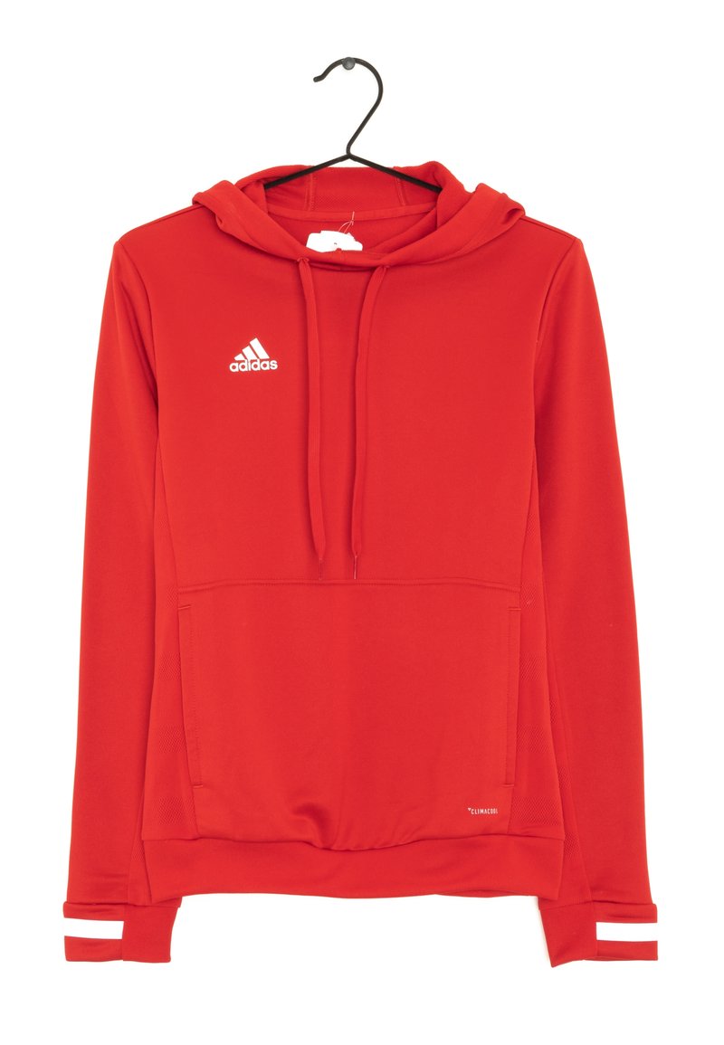 Sudadera con capucha roja de Adidas con un bolsillo frontal, logo blanco en el pecho y franjas de acento blancas en los puños. Textura de tela suave.
