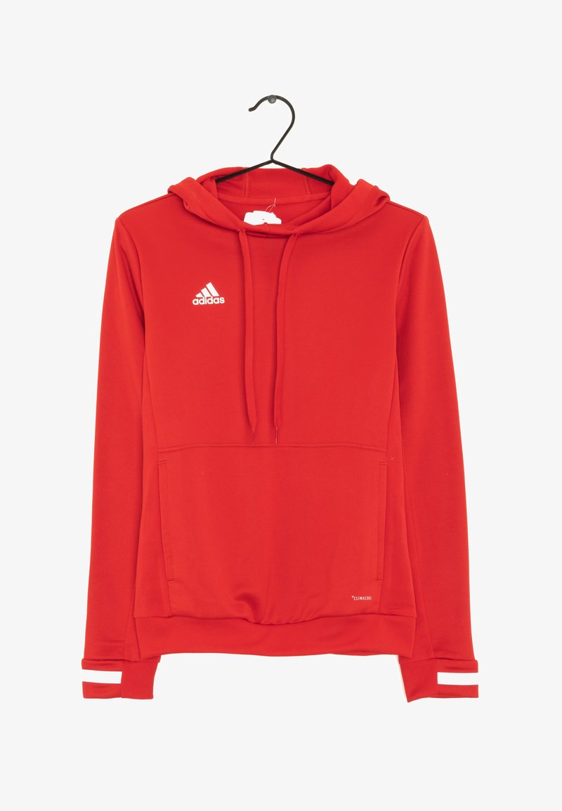 Sudadera con capucha roja de Adidas con un bolsillo frontal, logo blanco en el pecho y franjas de acento blancas en los puños. Textura de tela suave.