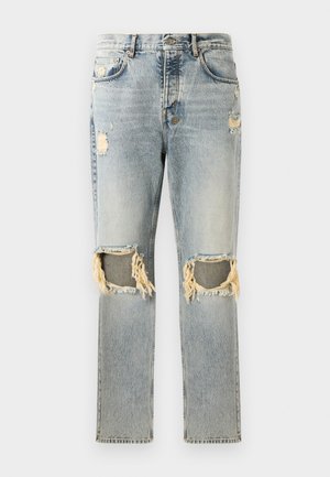 Lyse blå denim jeans med en avslappet passform, med slitte områder og frynsete utskjæringer ved knærne. Klassisk femlommedesign.