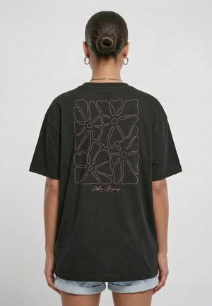 Urban Classics, LADIES URBAN CLASSICS FLOWER LOGO LOOSE TEE - Tričko s potlačou - black
