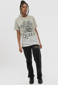 Paradiso Clothing QUEEN CLASSIC CREST DIP DYE - Print T-shirt - white