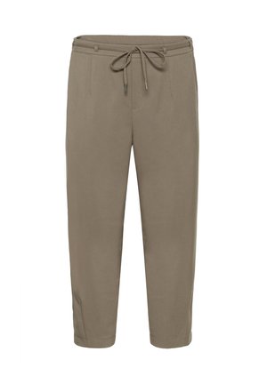 Chinos i en dämpad taupe-färg, med snörning i midjan, två framfickor och smalnande ben. Slät tygkvalitet med en polerad finish.