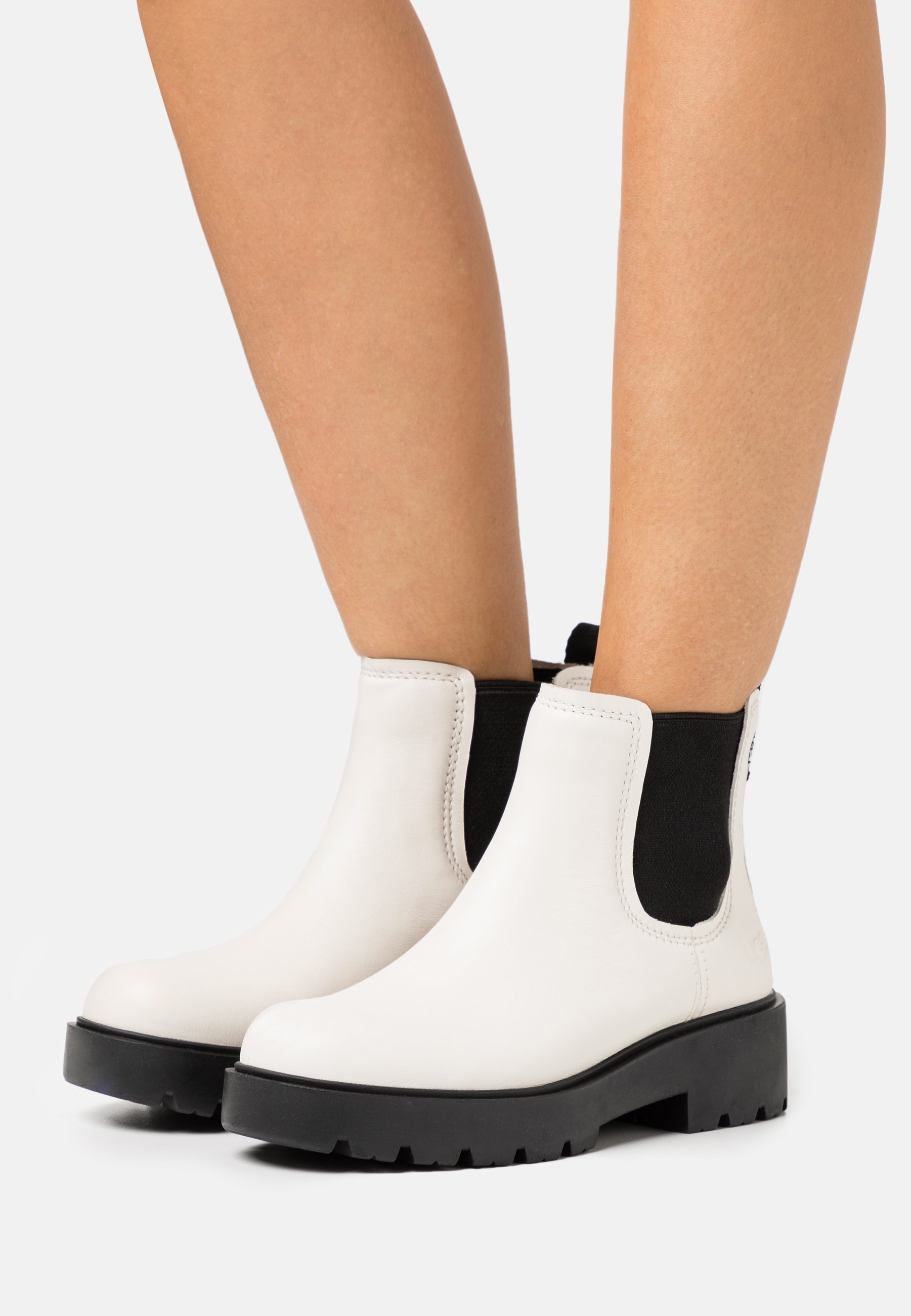 MARKSTRUM Enkellaarsjes met plateauzool jasmine MARKSTRUM Enkellaarsjes met plateauzool jasmine