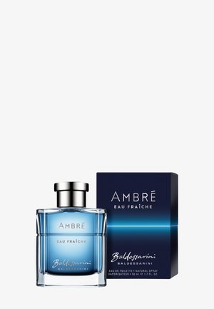 Bouteille en verre bleue et boîte assortie de Baldessarini Ambré Eau Fraîche eau de toilette, 50 ml, avec bouchon argenté et texte argenté.