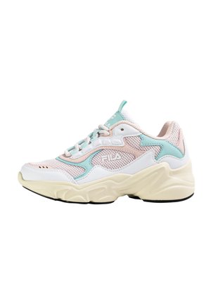 Baskets FILA blanches, roses et turquoise avec dessus en mesh et cuir, semelle épaisse de couleur crème et fermeture à lacets, vues de côté.