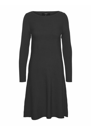 Juoda ilgaelnė suknelė su apvalia iškirpte, pagaminta iš raukšlėtos medžiagos, pralaidi A formos siluetas, su lygaus tekstūros ir be raštų.