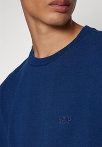 GAP LOGO ORIGINAL - Paprasti marškinėliai - dark indigo