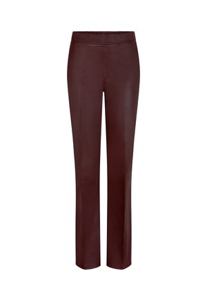 Bordeaux leren broek met een rechte pijpdesign, voorzien van een elastische tailleband en een gladde, glanzende textuur. Geen zichtbare zakken of sluitingen.