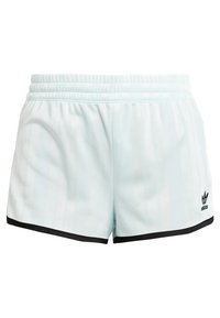Ljusblåa träningsshorts i mjukt tyg, med svart kant vid fållen och en Adidas-logotyp på nedre högra sidan.
