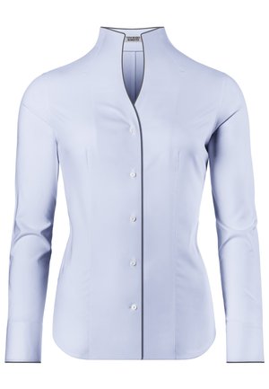 Camicia a maniche lunghe azzurro chiaro con colletto alla cinese, chiusura frontale con bottoni e piping nero a contrasto lungo il colletto e i polsini.