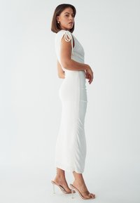BWLDR ETERNITY  - Trikoomekko - white