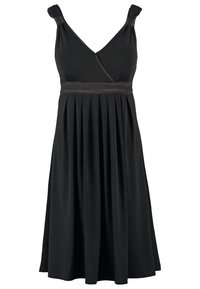 Robe noire avec une jupe plissée, un décolleté en V, des bretelles réglables et une taille cintrée mise en valeur par une bande lisse sous la poitrine.