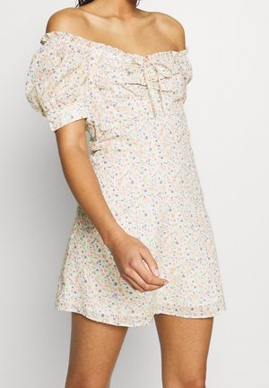 Robe de jour - beige