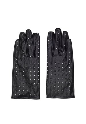 Guanti in pelle nera con piccoli borchietti d'argento che ricoprono uniformemente la superficie, mostrati distesi con le dita estese affiancate.