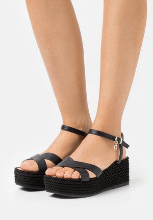 AIGNER Sandály na platformě - black