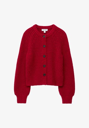 Roter, gestrickter Cardigan mit rundem Ausschnitt, langen Ärmeln und schwarzen Knöpfen. Mit gerippten Bündchen und Saum, die ihm eine strukturierte Optik verleihen.