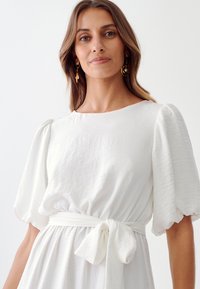 TUSSAH BERTIE  - Maksi suknelė - white