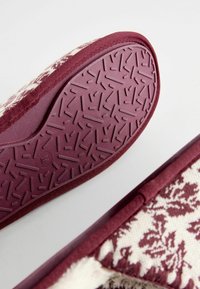 Laura Ashley Čības - hargate leaves
