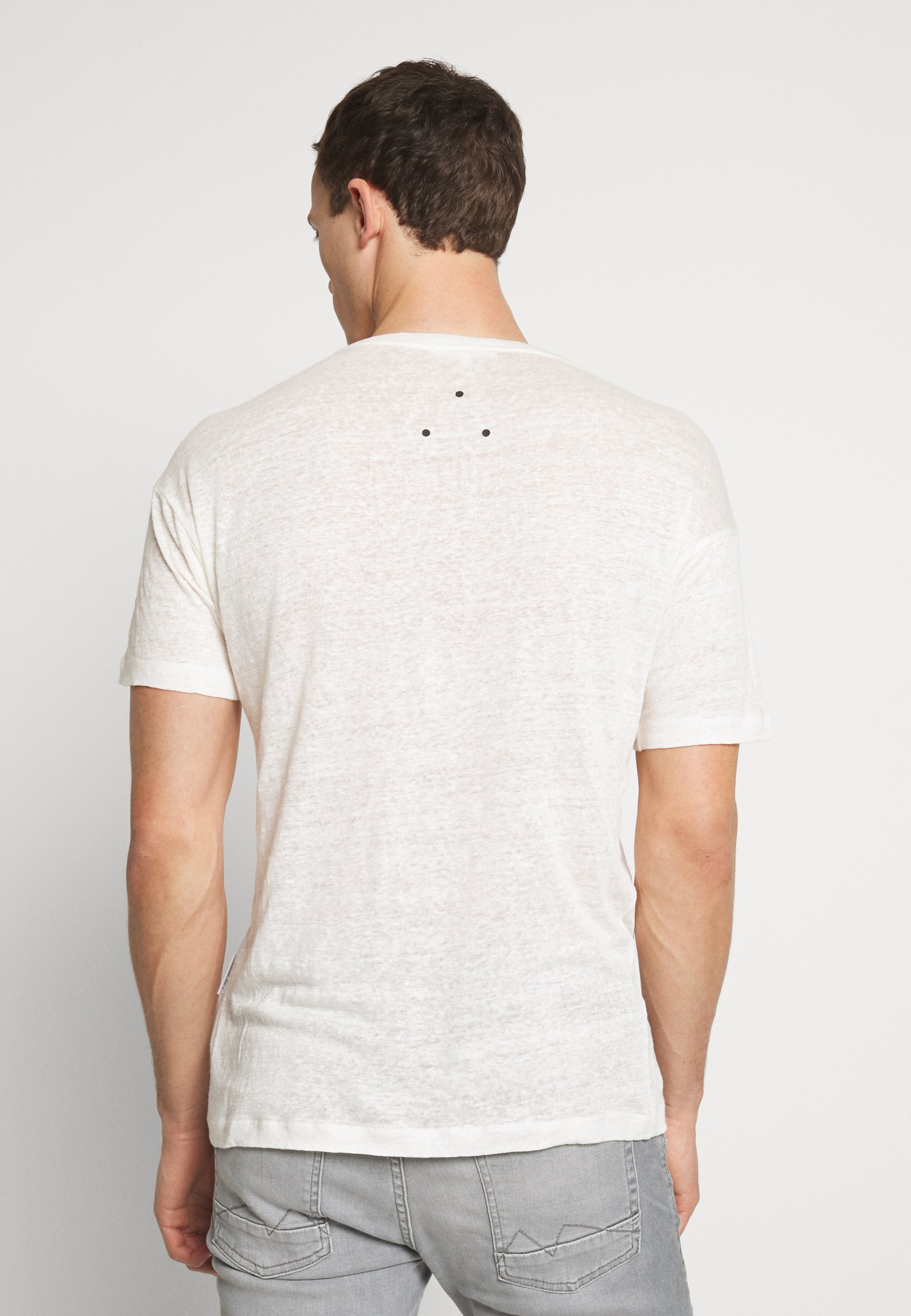 Be Edgy BEJAKE T shirts med print offwhite Zalando.no Be Edgy BEJAKE - T-shirts med print - black