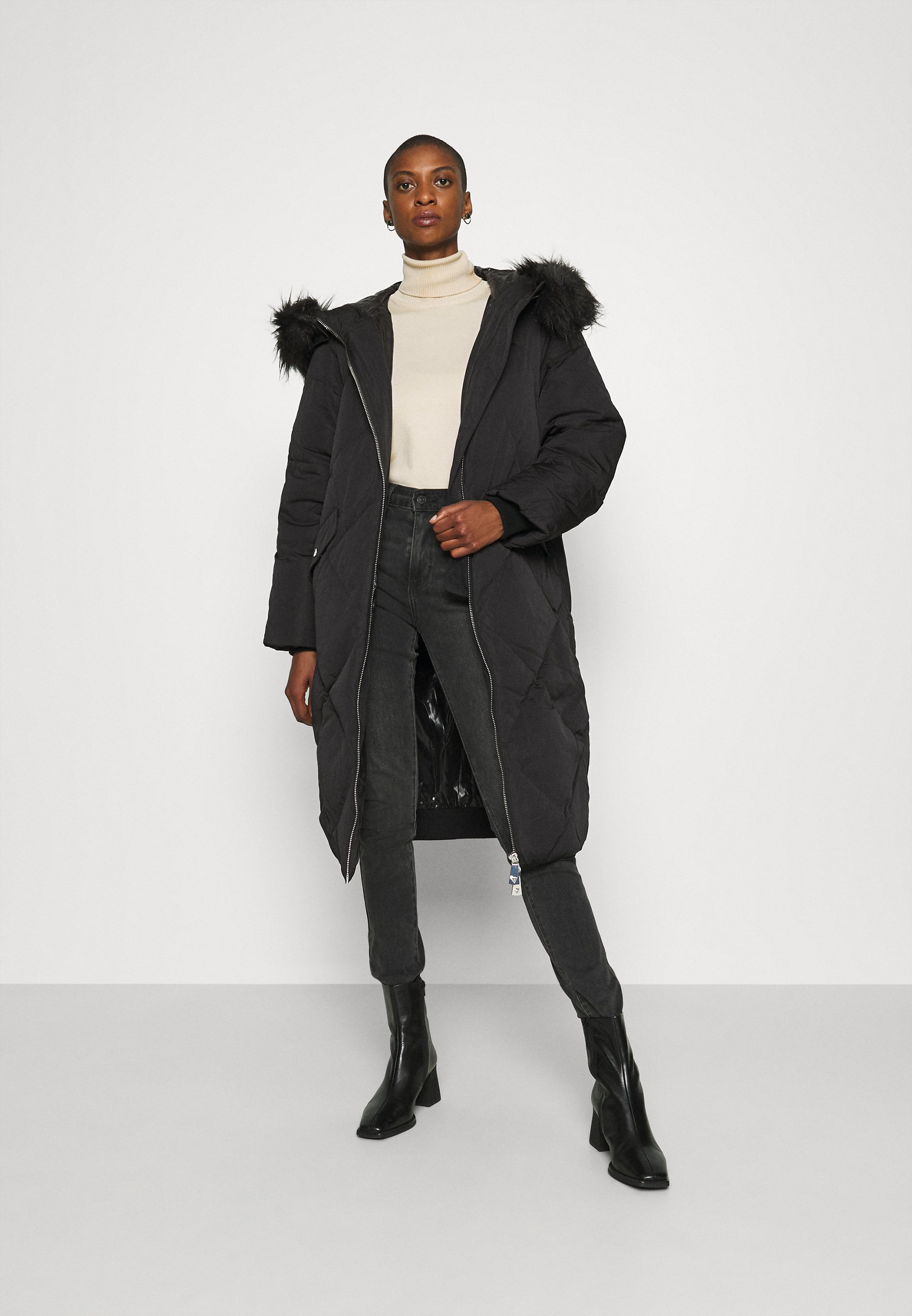 tommy hilfiger softshell bomber jacket