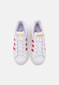 adidas Originals SUPERSTAR  - Sportbačiai - footwear white/better scarlet/gold metallic