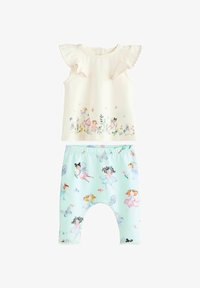 Sélectionné, white fairy scene