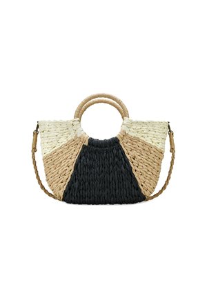 Bolso de mano tejido con un asa circular, presenta secciones en tonos marrón claro, crema y negro. Incluye una correa trenzada extraíble y una superficie texturizada.