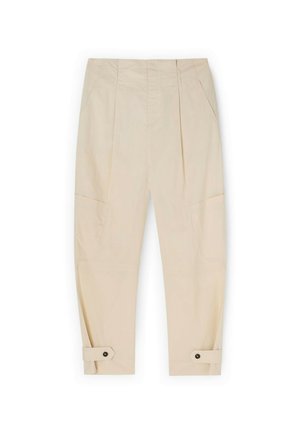 Pantalones beige de corte ajustado con pinzas delanteras, bolsillos laterales, tiras con botones en los tobillos y cierre frontal oculto.
