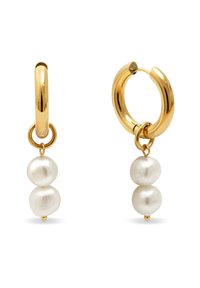 Gouden ringoorbellen, elk met twee witte ronde parels die hangen aan een klein gouden lusje.