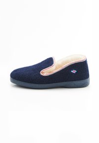 Marineblauwe slipper van gestructureerde stof, met een zachte crèmekleurige binnenkant, contrasterende bies en een flexibele rubberen zool met logodetail.