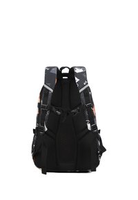 Sac à dos noir avec des bretelles à motifs représentant des chats et des poissons. Panneau arrière en mesh pour la ventilation, bretelles réglables et fermeture à boucle.