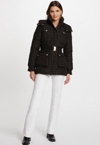 Morgan Wintermantel - noir