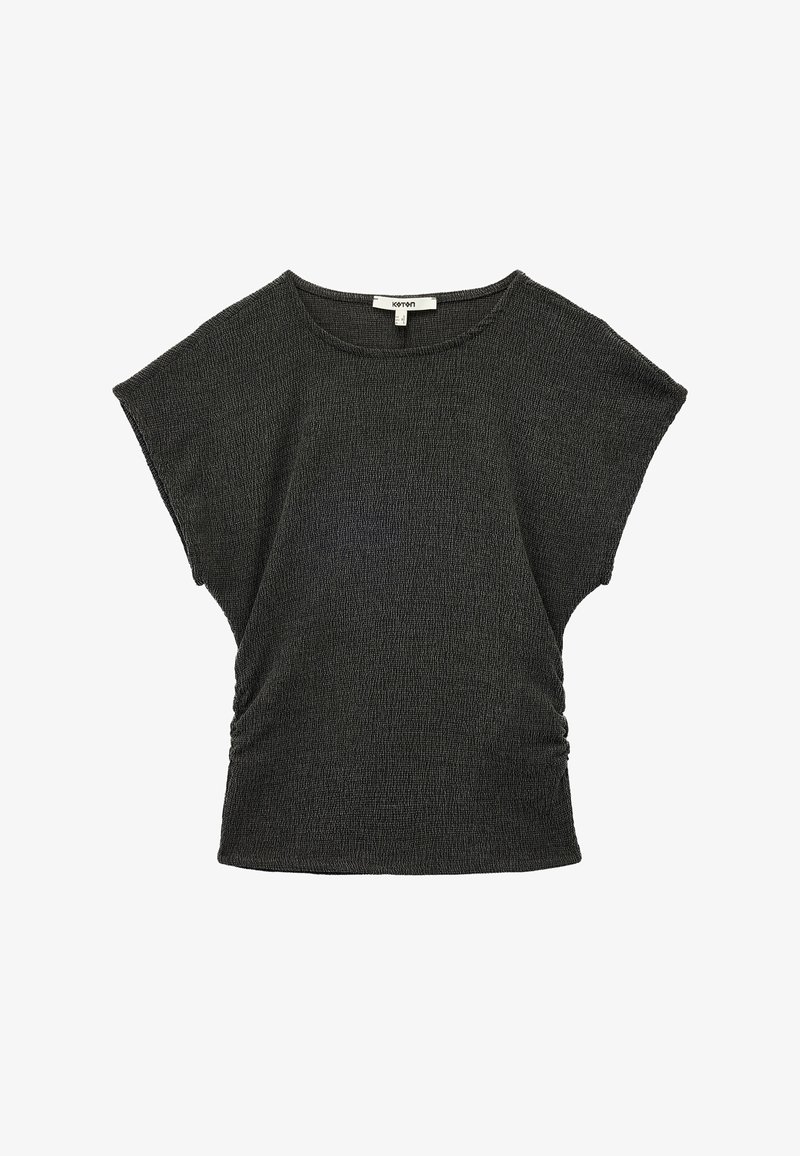 Top grigio scuro realizzato in tessuto testurizzato. Presenta maniche corte, un collo rotondo e lati arricciati per una vestibilità rilassata.