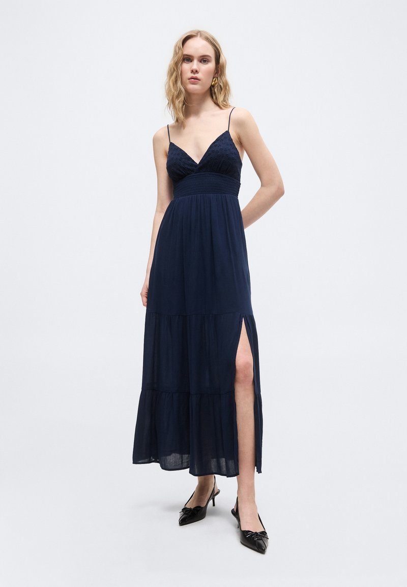 hollister blue maxi dress Co. BARE EMBROIDERY - - dark hollister blue and white dress floral