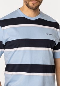 Lee Cooper NADER niebieski