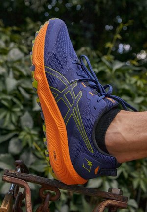 Trail running shoes - blue