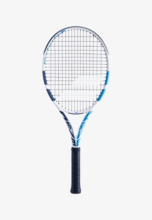 Tennisketcher med en blå og hvid ramme, et tekstureret sort håndtag og et netværk af mørke strenge over det ovale hoved.