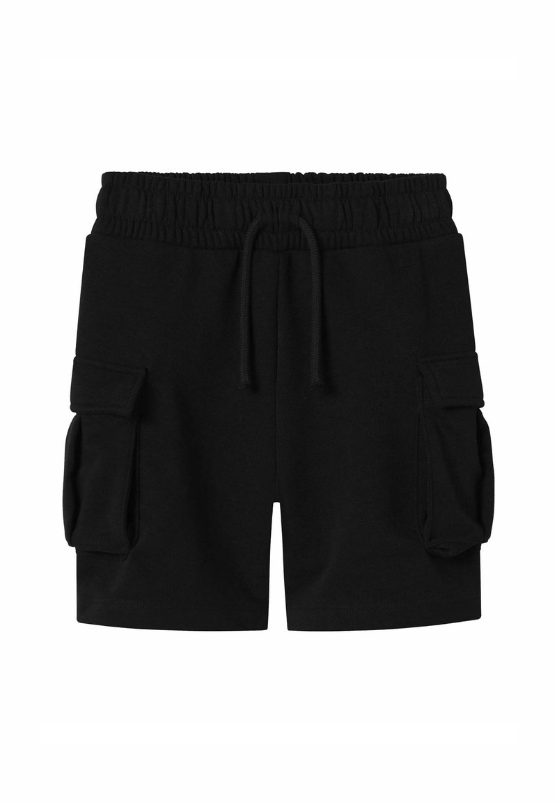 Pantalones cortos cargo negros de tela suave, con una cintura elástica ajustable mediante un cordón, y dos bolsillos laterales con solapas.