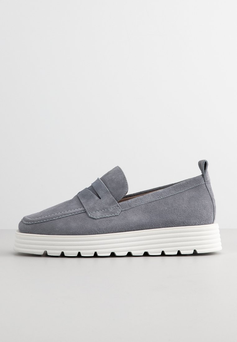Zapatos sin cordones