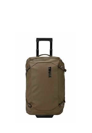 Sac de voyage à roulettes vert olive avec poignée télescopique, quatre sangles de compression et logo vertical THULE sur le panneau avant.