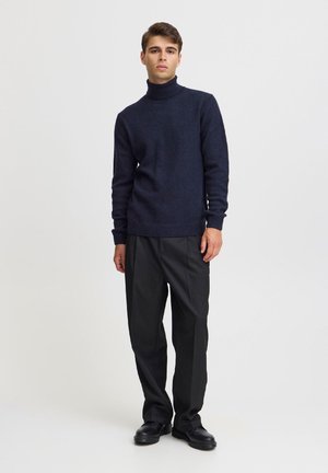 Casual Friday, KARL ROLL NECK BOUNTY - Vesta - navy blazer
