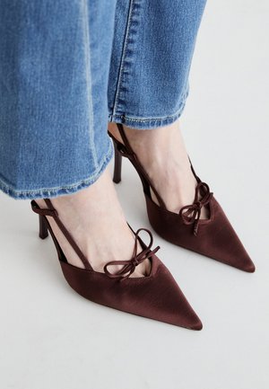 KLARA - Kõrge kontsaga kingad - chocolate