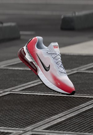 AIR MAX PHOENIX - Tenisky - white/university red/gym red/black/white
