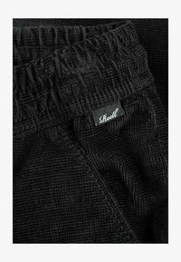 Unselected, deep black square cord