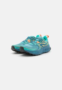 New Balance FRESH FOAM X HIERRO V8 - Scarpe da trail running - green
