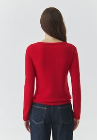 TATUUM LEMON - Vesta - red