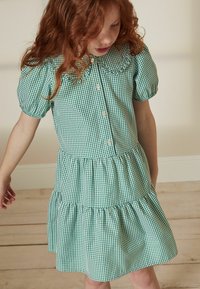 Next - RICH SCHOOL GINGHAM TIERED PRETTY - Vapaa-ajan mekko - green Pienoiskuva 1