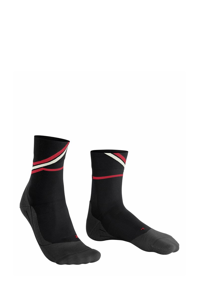 Chaussettes de sport noires avec des rayures diagonales rouges et blanches en haut, orteil et talon renforcés en gris, et texture lisse sur toute la surface.